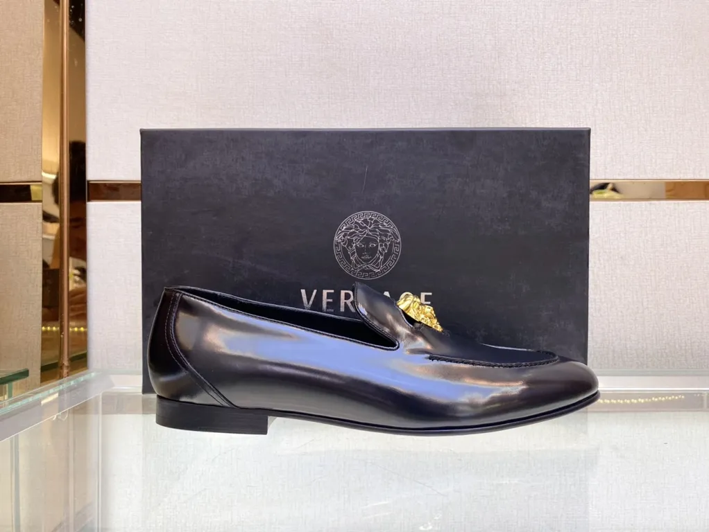 Versace Shoe 